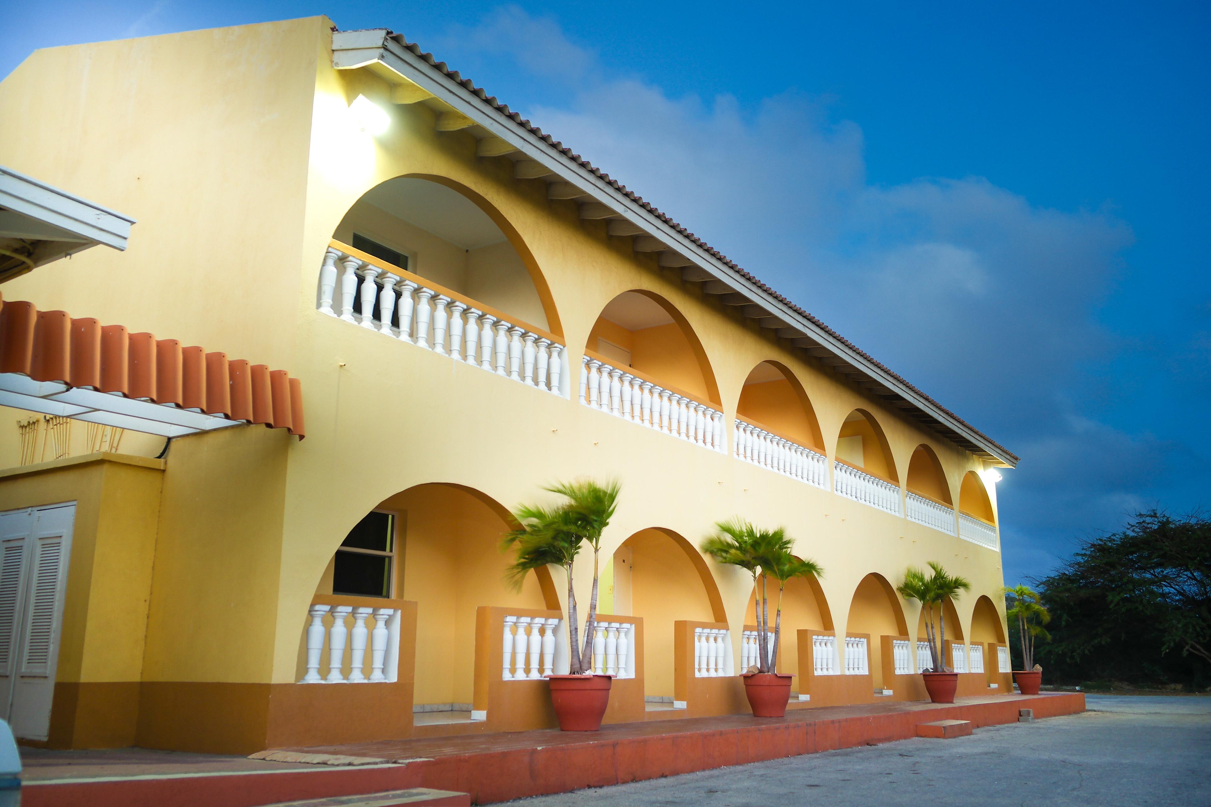 Coconut Inn Palm Beach Exteriör bild