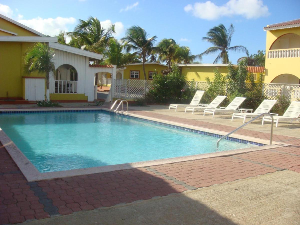 Coconut Inn Palm Beach Exteriör bild